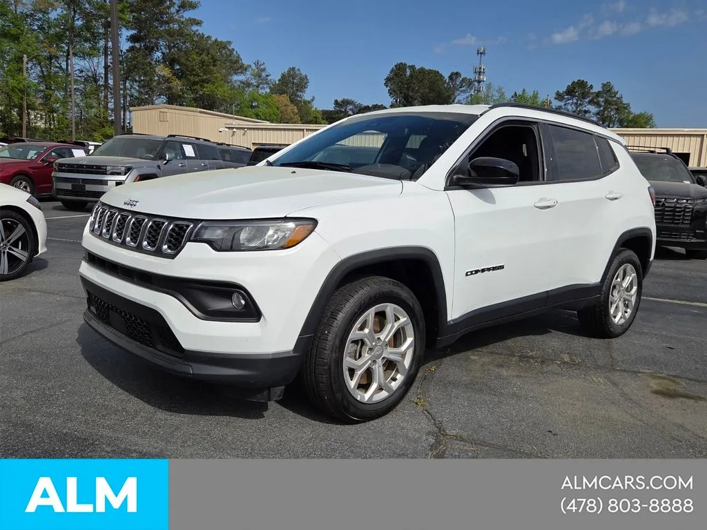 White 2024 Jeep Compass Latitude for sale in Macon, GA