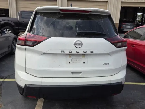 More photos of 2024 Nissan Rogue S at ALM Hyundai Macon, GA