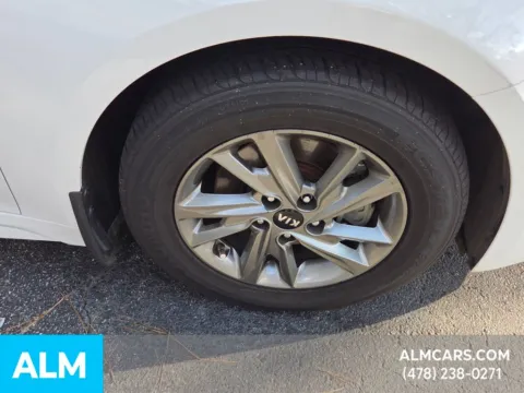 More photos of 2020 Kia Optima LX at ALM Hyundai Macon, GA