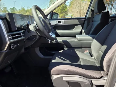 More photos of 2026 Hyundai Santa Fe SE at ALM Hyundai Macon, GA