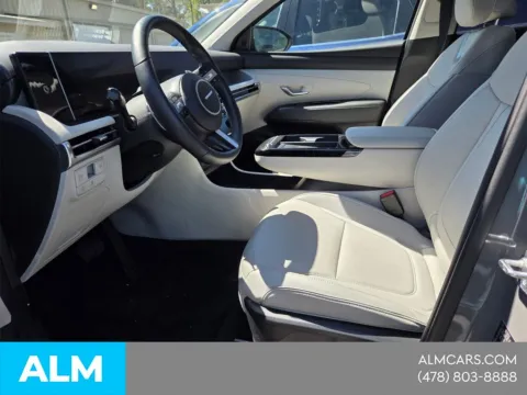 More photos of 2025 Hyundai Tucson Limited at ALM Hyundai Macon, GA