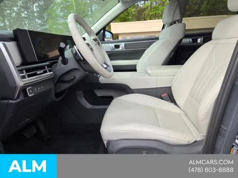 More photos of 2024 Hyundai Santa Fe SEL at ALM Hyundai Macon, GA