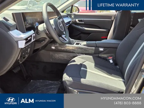 More photos of 2026 Hyundai Sonata Hybrid Blue at ALM Hyundai Macon, GA