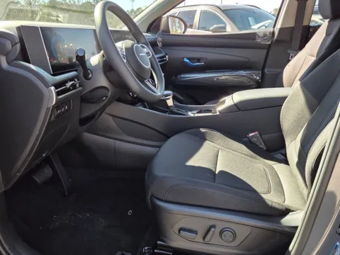More photos of 2026 Hyundai Tucson SEL at ALM Hyundai Macon, GA