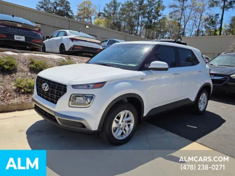 White 2025 Hyundai Venue SE for sale in Macon, GA