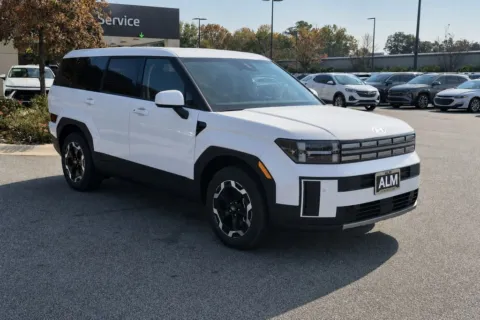 More photos of 2026 Hyundai Santa Fe SE at ALM Hyundai Macon, GA