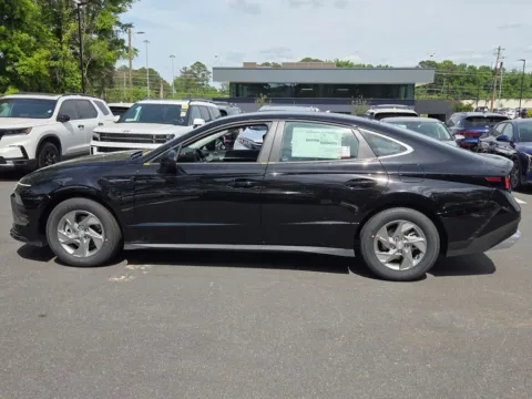 Another view of 2026 Hyundai Sonata SE for sale in Macon, GA at ALM Hyundai Macon
