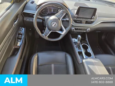 More photos of 2025 Nissan Altima 2.5 SR at ALM Hyundai Macon, GA