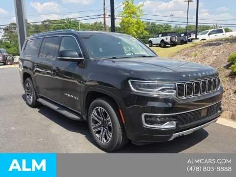More photos of 2023 Jeep Wagoneer L Series II at ALM Hyundai Macon, GA