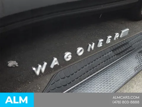 More photos of 2023 Jeep Wagoneer L Series II at ALM Hyundai Macon, GA