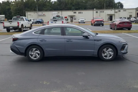 More photos of 2026 Hyundai Sonata SE at ALM Hyundai Macon, GA