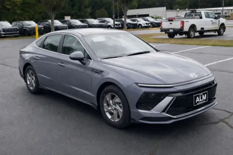 More photos of 2026 Hyundai Sonata SE at ALM Hyundai Macon, GA