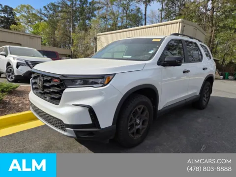 Silver 2025 Honda Pilot TrailSport for sale in Macon, GA