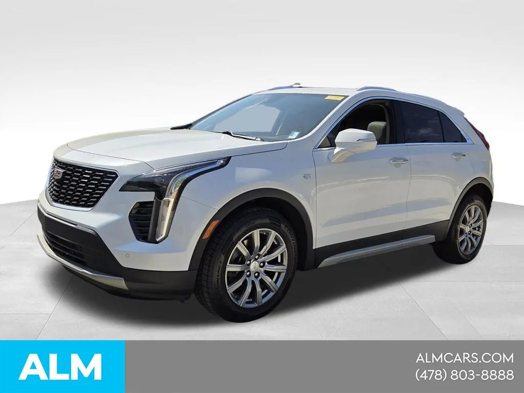 White 2023 Cadillac XT4 Premium Luxury for sale in Macon, GA