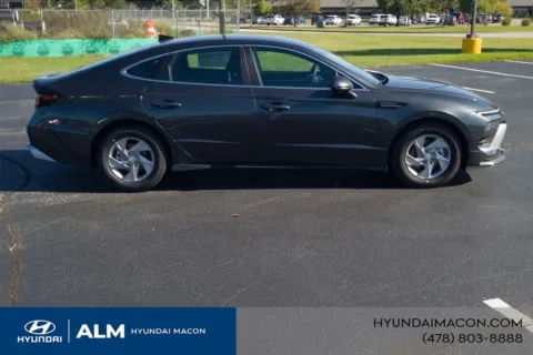 More photos of 2026 Hyundai Sonata SE at ALM Hyundai Macon, GA