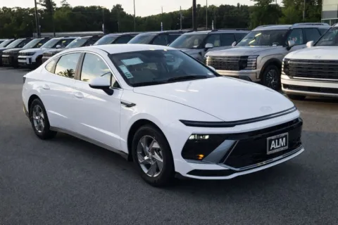 More photos of 2026 Hyundai Sonata SE at ALM Hyundai Macon, GA