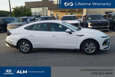 More photos of 2026 Hyundai Sonata SE at ALM Hyundai Macon, GA