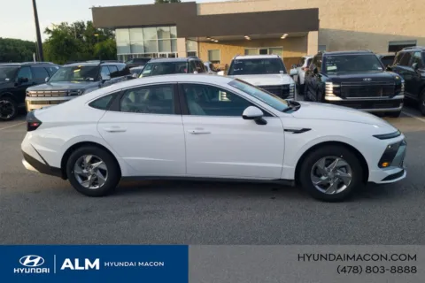 More photos of 2026 Hyundai Sonata SE at ALM Hyundai Macon, GA