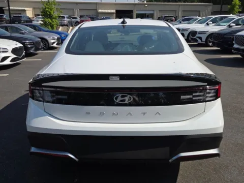 More photos of 2026 Hyundai Sonata SE at ALM Hyundai Macon, GA