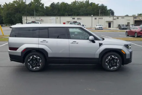 More photos of 2026 Hyundai Santa Fe SE at ALM Hyundai Macon, GA