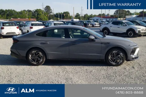 More photos of 2026 Hyundai Sonata SEL Sport at ALM Hyundai Macon, GA
