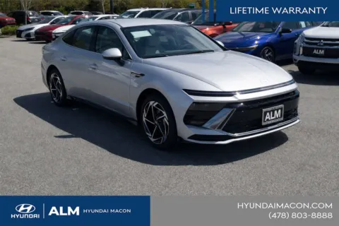 More photos of 2026 Hyundai Sonata SEL Sport at ALM Hyundai Macon, GA