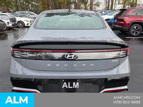 More photos of 2025 Hyundai Sonata Hybrid SEL at ALM Hyundai Macon, GA
