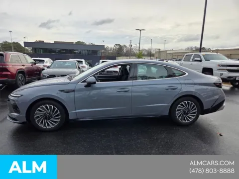 Another view of 2025 Hyundai Sonata Hybrid SEL for sale in Macon, GA at ALM Hyundai Macon
