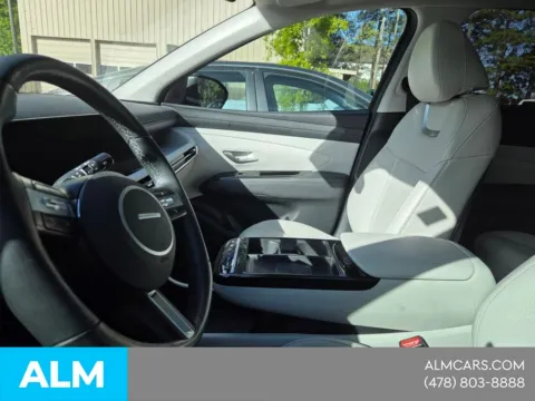 More photos of 2025 Hyundai Tucson Limited at ALM Hyundai Macon, GA
