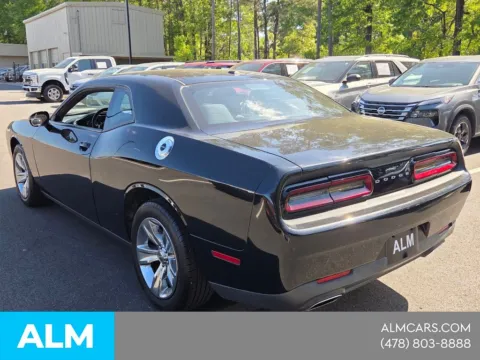 More photos of 2015 Dodge Challenger SXT at ALM Hyundai Macon, GA