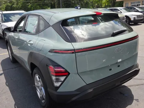 More photos of 2026 Hyundai Kona SE at ALM Hyundai Macon, GA