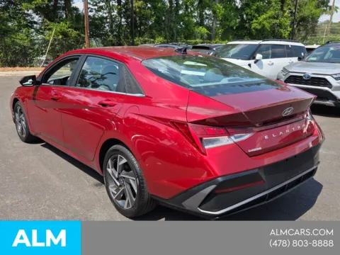 Another view of 2024 Hyundai Elantra SEL for sale in Macon, GA at ALM Hyundai Macon