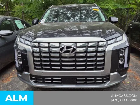 More photos of 2025 Hyundai Palisade Calligraphy at ALM Hyundai Macon, GA