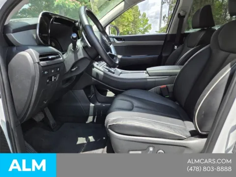 More photos of 2025 Hyundai Palisade XRT at ALM Hyundai Macon, GA