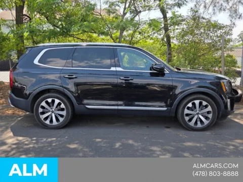 More photos of 2021 Kia Telluride SX at ALM Hyundai Macon, GA