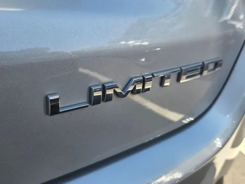 More photos of 2025 Jeep Compass Limited at ALM Hyundai Macon, GA
