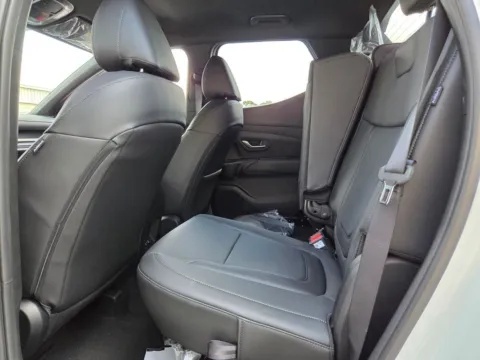 More photos of 2026 Hyundai Santa Cruz SEL at ALM Hyundai Macon, GA