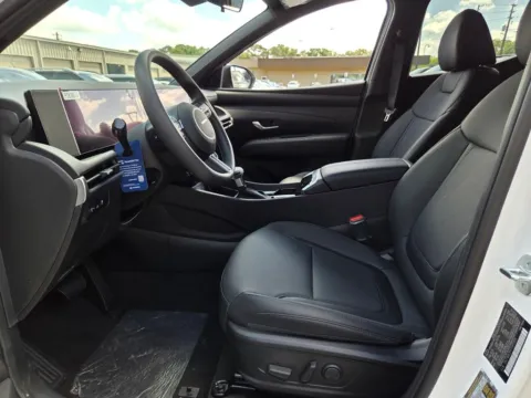 More photos of 2026 Hyundai Santa Cruz SEL at ALM Hyundai Macon, GA