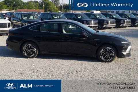 More photos of 2026 Hyundai Sonata SEL Sport at ALM Hyundai Macon, GA