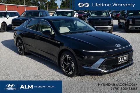 More photos of 2026 Hyundai Sonata SEL Sport at ALM Hyundai Macon, GA