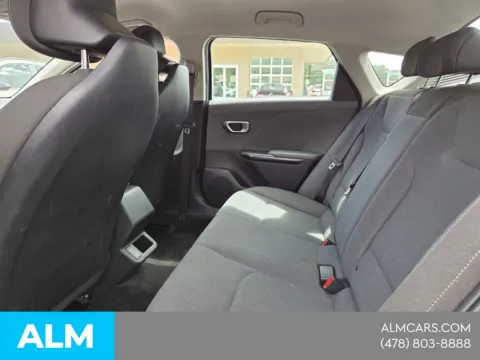 More photos of 2025 Kia K4 LXS at ALM Hyundai Macon, GA