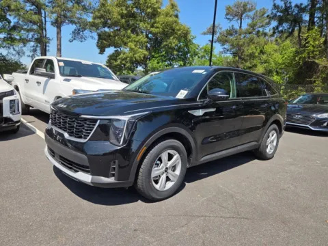 Black 2025 Kia Sorento LX for sale in Macon, GA