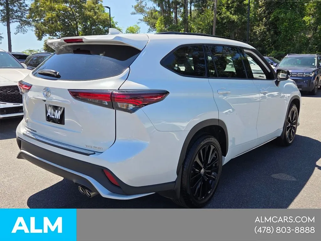 2024 Toyota Highlander 8