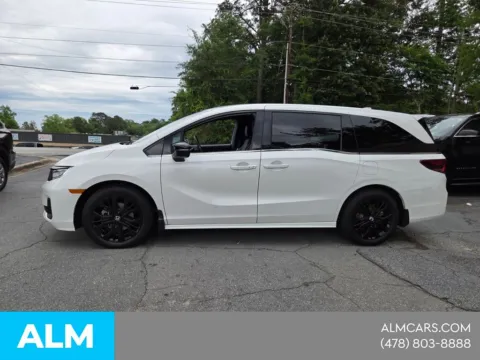 Another view of 2025 Honda Odyssey Sport-L for sale in Macon, GA at ALM Hyundai Macon