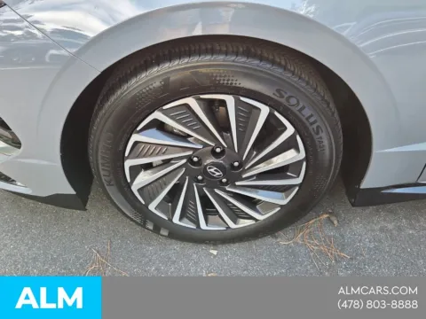 Another view of 2024 Hyundai Sonata Hybrid SEL for sale in Macon, GA at ALM Hyundai Macon