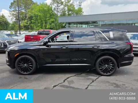 Another view of 2025 Hyundai Palisade Calligraphy Night Edition for sale in Macon, GA at ALM Hyundai Macon