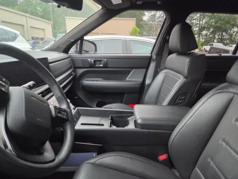 Another view of 2025 Hyundai Santa Fe Hybrid Calligraphy for sale in Macon, GA at ALM Hyundai Macon