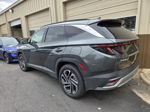 More photos of 2025 Hyundai Tucson Hybrid Limited at ALM Hyundai Macon, GA