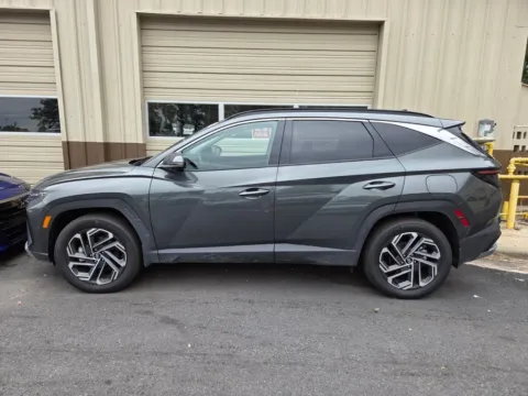 Photos of 2025 Hyundai Tucson Hybrid Limited for sale in Macon, GA at ALM Hyundai Macon