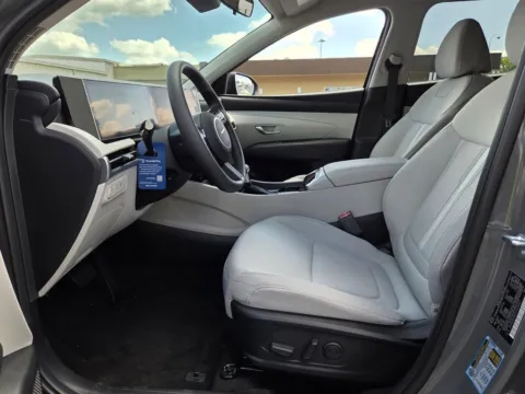 More photos of 2026 Hyundai Tucson SEL at ALM Hyundai Macon, GA
